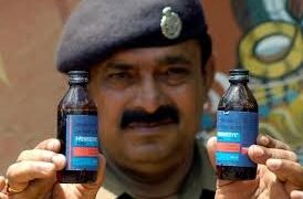 कोडीन कफ सिरप की इंटरनेशनल तस्करी करने वाली कंपनियों का लाइसेंस रद्द