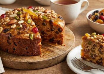 नए साल पर कुछ खास बनाना है? यह ड्राई फ्रूट केक रेसिपी बनाएगी आपके जश्न को यादगार और सुपर टेस्टी