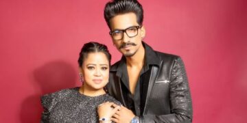 हर्ष लिम्बाचिया के घर आया नन्हा मेहमान, भारती सिंह ने दिया बेटे को जन्म, गोला बना बड़ा भाई, सेलेब्स ने लुटाया प्यार