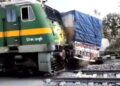 Train Accident: जसीडीह-मधुपुर फाटक पार करते समय हुआ बड़ा ट्रेन हादसा ,सोशल मीडिया पर वीडियो वायरल