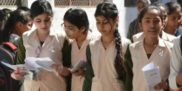 newspaper reading mandatory in schools