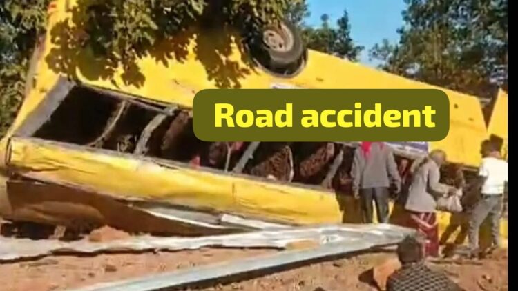 Balrampur school bus accident