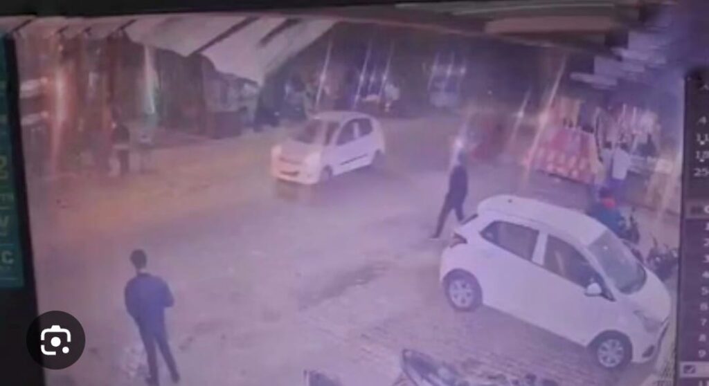 Drunk driving car crash in Etah