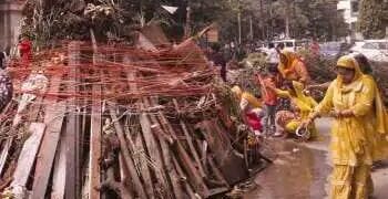 Holika Dahan Parikrama: होली की आस्था से जुड़ी परंपरा, जानिए कितनी बार करें परिक्रमा और क्या है सही तरीका?