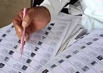 UP Voter List Update 2026: SIR  हुआ पूरा, कब जारी होगी फाइनल लिस्ट, 13.25 करोड़ मतदाताओं के नाम होने की उम्मीद