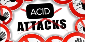Gurugram Acid attack: प्यार बना खौफनाक जुनून, एक्स बॉयफ्रेंड ने अस्पताल में घुसकर फेंका युवती पर तेजाब ,मचा हड़कंप, हालत गंभीर