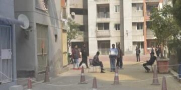 greater noida student suicide case up