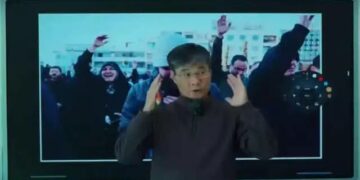 Iran US War Prediction: चीन के “नास्त्रेदमस” की ईरान U S युद्ध की भविष्यवाणी वायरल, तीन में दो पहले ही हो चुकीं सच, अब तीसरी पर दुनिया की नजर