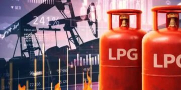 Iran US Conflict: ईरान-अमेरिका तनाव से गैस संकट बढ़ा, पैनिक न हो सिलेंडर बुकिंग के ढाई दिन बाद मिलेगा