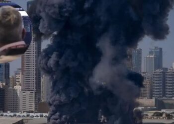 Impact on Business: ईरानी हमलों से खाड़ी देशों का कारोबार ठप, अमेजन, एप्पल सहित लग्जरी ब्रांड्स ने बंद किए स्टोर और मॉल