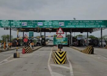 Highway Toll Alert: इन टोल प्लाज़ा पर बदल गए रेट, घर से निकलने से पहले जान लें कौन कौन लिस्ट में शामिल