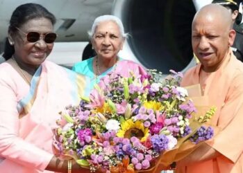 President in Ayodhya: हिंदू नववर्ष पर राम मंदिर में राष्ट्रपति मुर्मू ने ‘श्रीराम यंत्र’ करी स्थापना, देशभर में बना भक्ति का माहौल