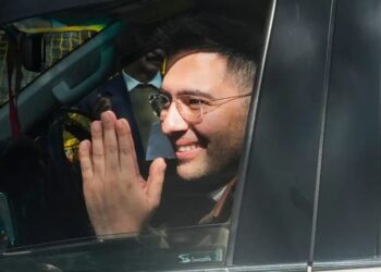 AAP Political Crisis : राघव चड्ढा का क्या होगा अगला कदम, आम आदमी पार्टी में अंदरूनी विवाद गहराया