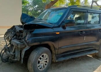 मऊ में दर्दनाक सड़क हादसा, नवजात को देखने गए तीन युवकों की घर लौटते समय भीषण टक्कर में मौत