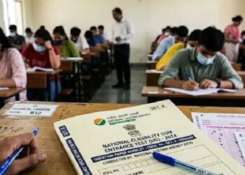 NEET Paper Leak: CBI एक्शन, छात्रों, अभिभावकों पर बढ़ा शक, मुख्य आरोपी के ऑफिस पर छापेमारी, कॉल रिकॉर्ड और पैसों के लेन-देन की जांच तेज