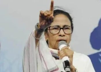 Bengal Power Shift: ममता को राजपाल ने बताई औकात, बंगाल विधानसभा भंग, नई सरकार बनाने की तैयारी तेज़