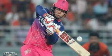 IPL Record: छोटी उम्र का बड़ा खिलाड़ी किस बल्लेबाज ने मचाया तहलका, 16 गेंदों में फिफ्टी ठोक तोड़े कई बड़े रिकॉर्ड