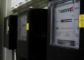 Electricity Meter: बिजली मीटर में जलने वाली लाल, हरी और पीली लाइट क्या बताती हैं? जानिए इनके खास संकेत