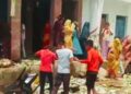 Etawah liquor shop protest women