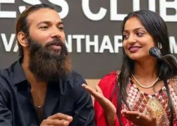 Viral Girl Monalisa Case: प्रेम विवाह के बाद अब उम्र विवाद में फंसी, क्यों इंदौर हाईकोर्ट में लगाई याचिका