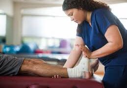 Sports Injury इंजरी से बचना है तो अपनाएं सही तकनीक, वॉर्म-अप और रिकवरी का नियम