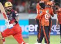 IPL 2026: हैदराबाद ने दर्ज की बड़ी जीत फिर भी प्लेऑफ में बढ़ गई मुश्किलें, आरसीबी हारकर भी टॉप पर