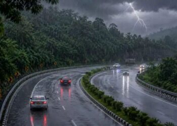 Weather Update: बदलेगा मौसम का मिजाज, भीषण गर्मी के बीच राहत की खबर, कई राज्यों में बारिश का अलर्ट, कही हीटवेव का खतरा