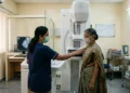 Cancer Treatment: ब्रेस्ट कैंसर इलाज में बड़ी सफलता: नई जेनेटिक जांच से कीमोथेरेपी से बच सकेंगी महिलाएं