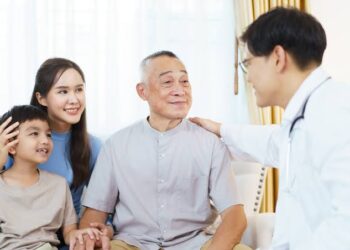 China Health Center Fraud: सोया सॉस से ‘बीमारी’ का डर दिखाकर बुजुर्गों से करोड़ों की ठगी, चीन में खुला हेल्थ सेंटर का बड़ा फर्जीवाड़ा