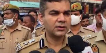 Prayagraj Family Murder: एक ही परिवार के चार लोगों के शव मिलने से सनसनी, हत्या की आशंका, गायब बेटे की तलाश में जुटी पुलिस