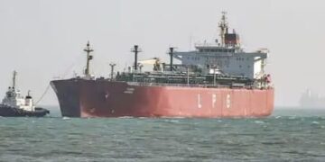 LPG Supply:  होर्मुज संकट के बीच भारत में LPG सप्लाई सामान्य, सरकार ने गैस की कमी की आशंकाओं को किया खारिज