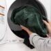 Clothes Care Tips: गर्मियों में कपड़ों का रंग पड़ जाता है फीका? अपनाएं ये आसान तरीके, लंबे समय तक बनी रहेगी चमक