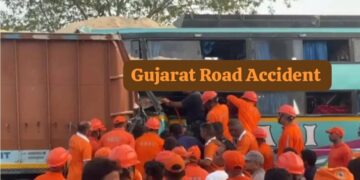 Gujarat Vadodara Bus Truck Accident