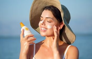 Sunscreen लगाने के बाद भी क्यों हो जाती है टैनिंग? जानिए आपकी कौन-सी गलतियां बढ़ा रही हैं समस्या