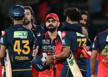 Consecutive IPL Title: क्या रहे आरसीबी की लगातार ट्रॉफी जीत के बड़े कारण, शानदार कप्तानी, आक्रामक खेल और दमदार गेंदबाज़ी