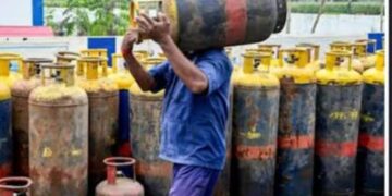 LPG Supply Restrictions: घरेलू उत्पादन बढ़ते ही सरकार ने जंग के दौरान LPG पर लगी पाबंदियां हटाईं , उद्योगों को राहत मिली
