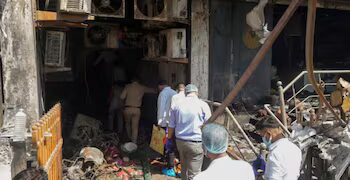 लखनऊ अग्निकांड: फर्जी NOC से लिया गया था बिजली कनेक्शन, बिल्डिंग मालिक पर नई FIR