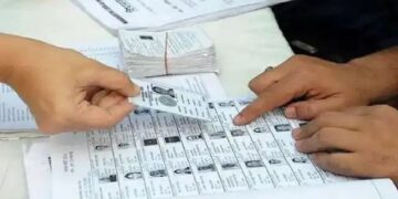 UP Panchayat Election 2026: अंतिम वोटर लिस्ट जारी होने के बाद बढ़ी प्रशासन की सक्रियता, गलत नामों और दोहरी प्रविष्टियों को हटाने की तैयारी