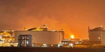 Qatar Ras Laffan LNG Blast: कतर गैस प्लांट विस्फोट में 13 की मौत,66 घायल,मृतकों में भारतीय और पाकिस्तानी नागरिक शामिल