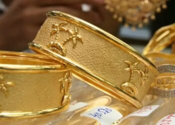Gold Silver Price Crash:अंतरराष्ट्रीय बाजार की कमजोरी का असर, सोना-चांदी के दामों में बड़ी गिरावट, खरीदारों के लिए मौका