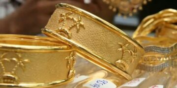 Gold Silver Price Crash:अंतरराष्ट्रीय बाजार की कमजोरी का असर, सोना-चांदी के दामों में बड़ी गिरावट, खरीदारों के लिए मौका