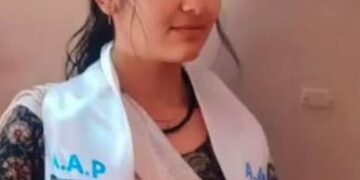 AAP Leader Nandini Suicide: राजकोट में AAP नेता की आत्महत्या से मचा हड़कंप, सुसाइड नोट ने बढ़ाए सवाल