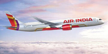 Air India: दिल्ली से अमृतसर जा रही एयर इंडिया फ्लाइट गलती से पहुंची पाकिस्तानी एयरस्पेस, DGCA ने शुरू की जांच