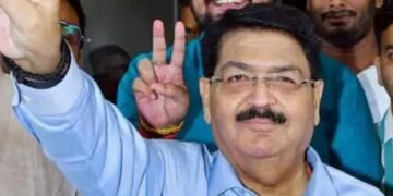 NDA ने INDIA गठबंधन को दिया बड़ा झटका, परिमल नाथवानी की जीत, बदला सियासी माहौल, क्या हुई क्रॉस वोटिंग