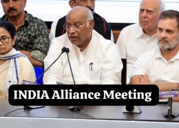 INDIA Alliance Meeting में एकजुटता पर जोर, रोजगार और लोकतंत्र के मुद्दों पर सरकार को घेरने का फैसला, भाजपा ने कसा तंज
