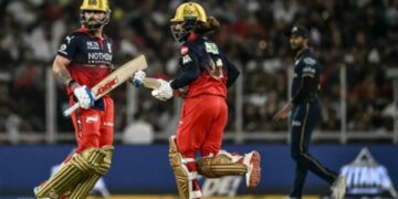 RCB Wins IPL Trophy: विराट की दमदार पारी, गेंदबाजों के शानदार प्रदर्शन, बेंगलुरु ने गुजरात को हराकर लगातार दूसरी बार ट्रॉफी अपने नाम की