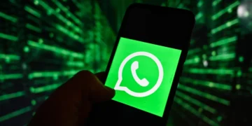 WhatsApp Hack Scam: एक क्लिक से खाली हो सकता है बैंक अकाउंट, जानिए कैसे बचें और क्या करें अगर अकाउंट हो जाए हैक