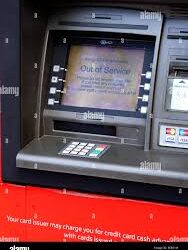 ATM Closure In Small Town: छोटे शहरों और गांवों में बंद हो सकते हैं ATM, कैश संकट से बढ़ी चिंता,RBI से मदद अपील