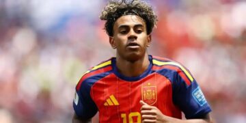FIFA World Cup Final: इतिहास रचने के बेहद करीब पहुंचा स्पेन, टीम से अलग क्यों की प्रैक्टिस, लामिन यमाल की वायरल तस्वीरों से बढ़ी चिंता,