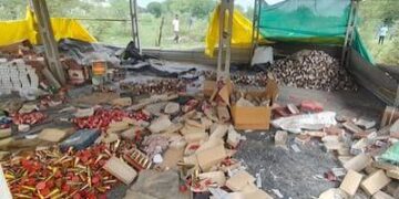 Firecracker Factory Blast: अहमदाबाद में अवैध पटाखा फैक्ट्री में भीषण विस्फोट, 8 लोगों की मौत; कई घायल